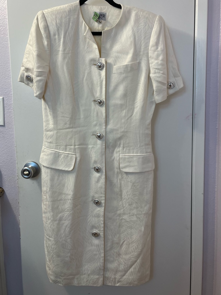 Taylor Vintage-Inspired White/Cream Button Front Sheath Dress-Ptp 20/L 41